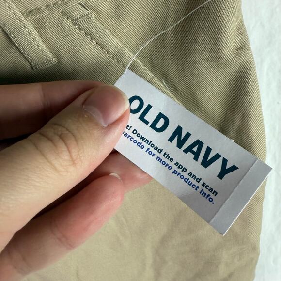 Old Navy NWT Set of 2 Girl's 14 Tan Khaki & Bermuda Chino Shorts 100% Cotton - Picture 7 of 8